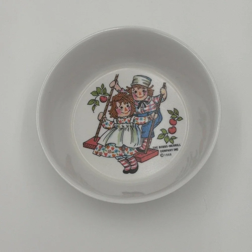 Vintage 1969 Oneida Deluxe Raggedy‎ Ann and Andy Melamine Bowl 3258 White 4.5in